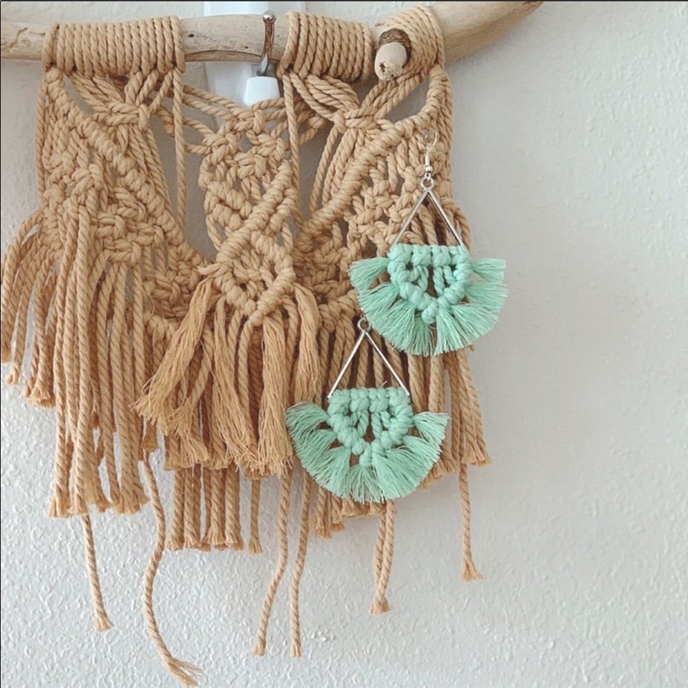 🐚handmade🐚 boho macrame earrings